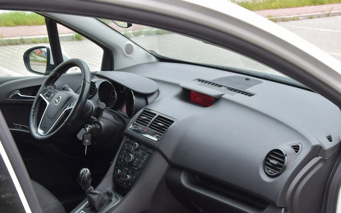 Opel Meriva cena 24899 przebieg: 174000, rok produkcji 2016 z Krasnystaw małe 407